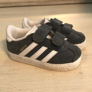 ADIDAS boys sneakers